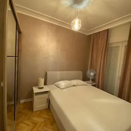 Aja Lux Апартаменты *
